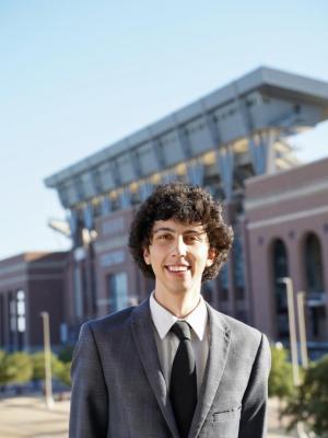 Headshot of Sebastian Quintero